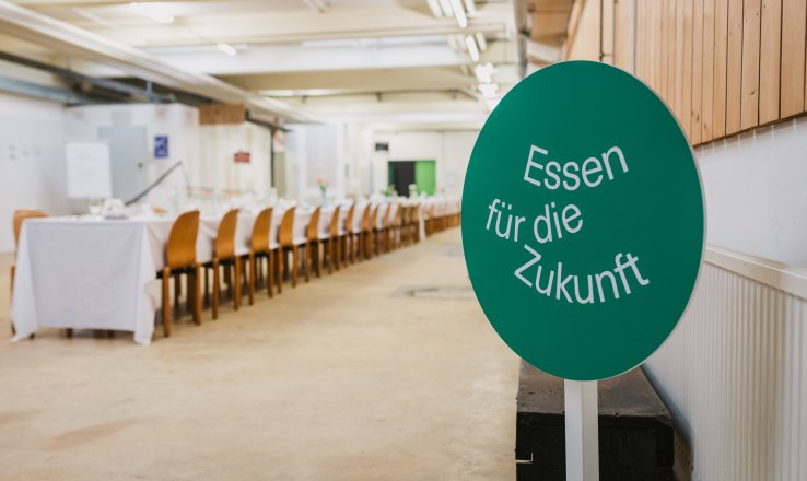 Tisch Zwölf